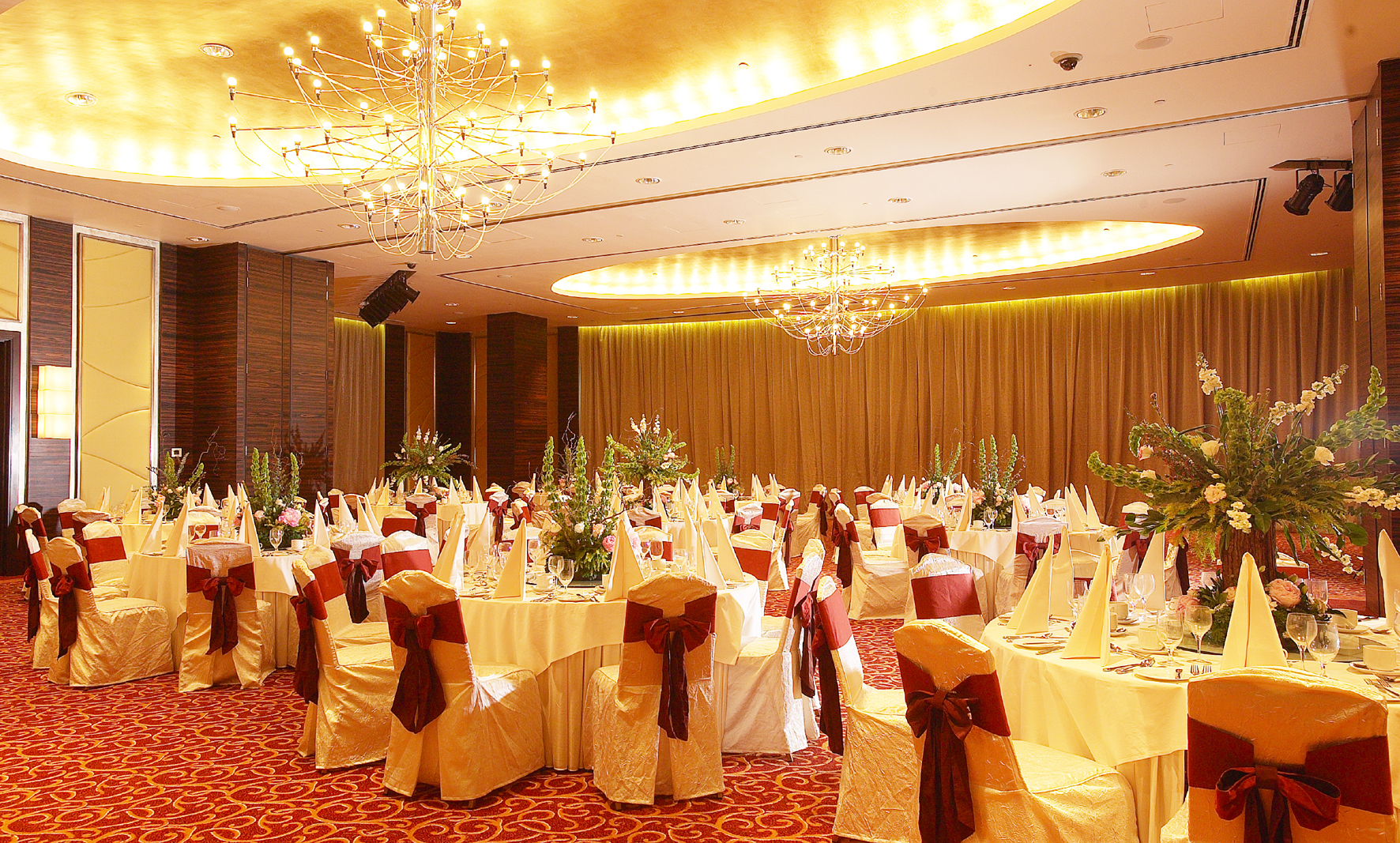 APPLE BEACH HOUSE AND RESORTS, WEDDING In Ecr, RECEPTION In Ecr, BIRTHDAY PARTY  In Ecr,