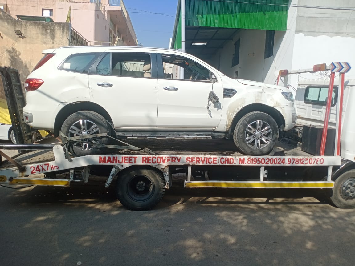 Car Towing Service In Baddi  | Manjeet Towing Services | Best Car Towing Service In Baddi, 7 Top Car Towing Service In Baddi, 24 Hour Car Towing Service In Baddi, Car Towing Service Near me, Car Tow Van Near me  - GL107473
