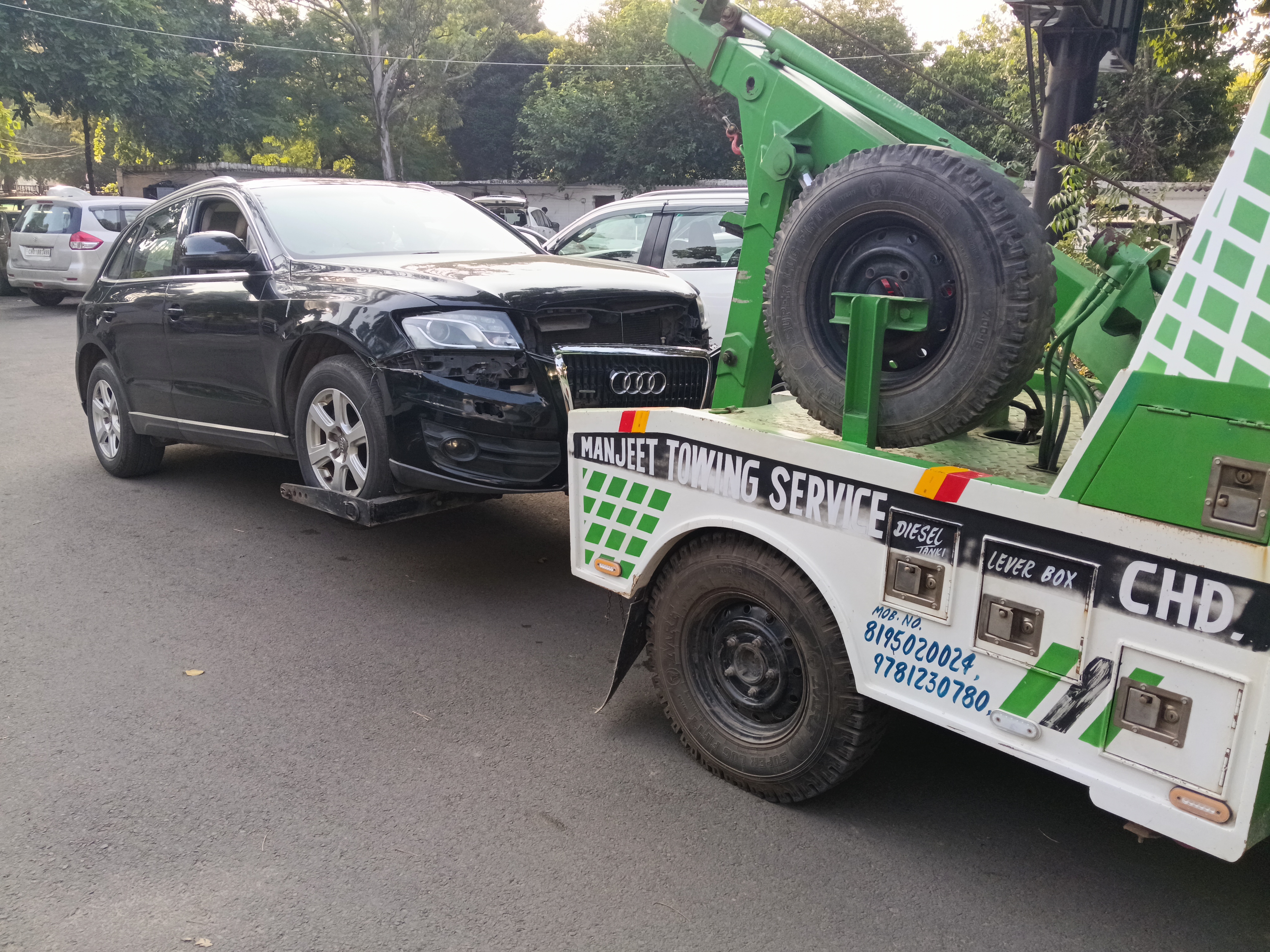 Car Towing Service In Chandigarh  | Manjeet Towing Services | Best Car Towing Service In Chandigarh, 7 Top Car Towing Service In Chandigarh, 24 Hour Car Towing Service In Chandigarh, Car Towing Service near me, Car Towing Service  - GL121178