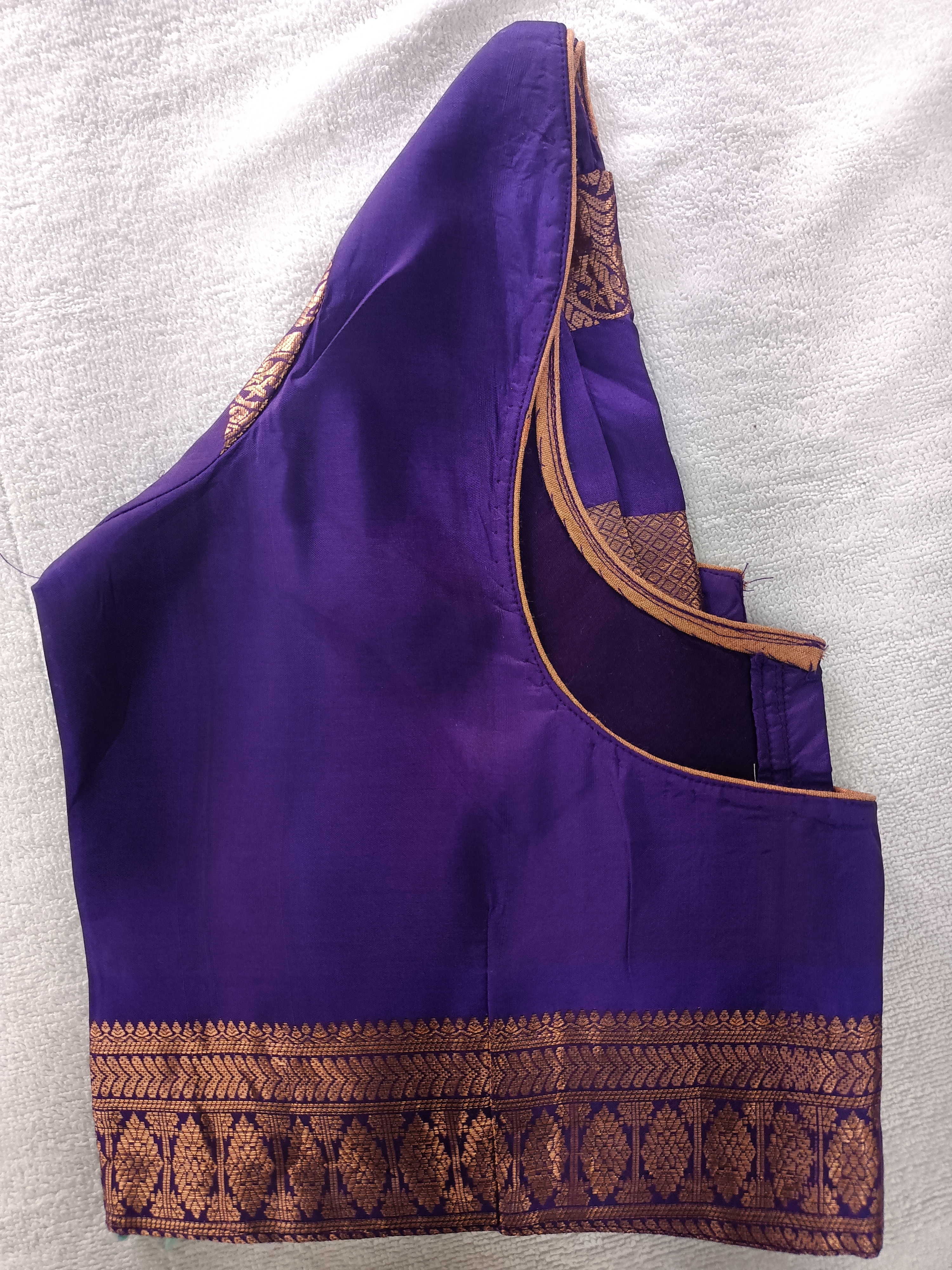 Balu's Modern Dry Cleaners, Blouse dry cleaners in kphb, blouse dry cleaners service in hyderabad, blouse dry cleaners service in Kondapur, blouse dry cleaners service in miyapur, blouse dry cleaners service in Gopal Nagar, 