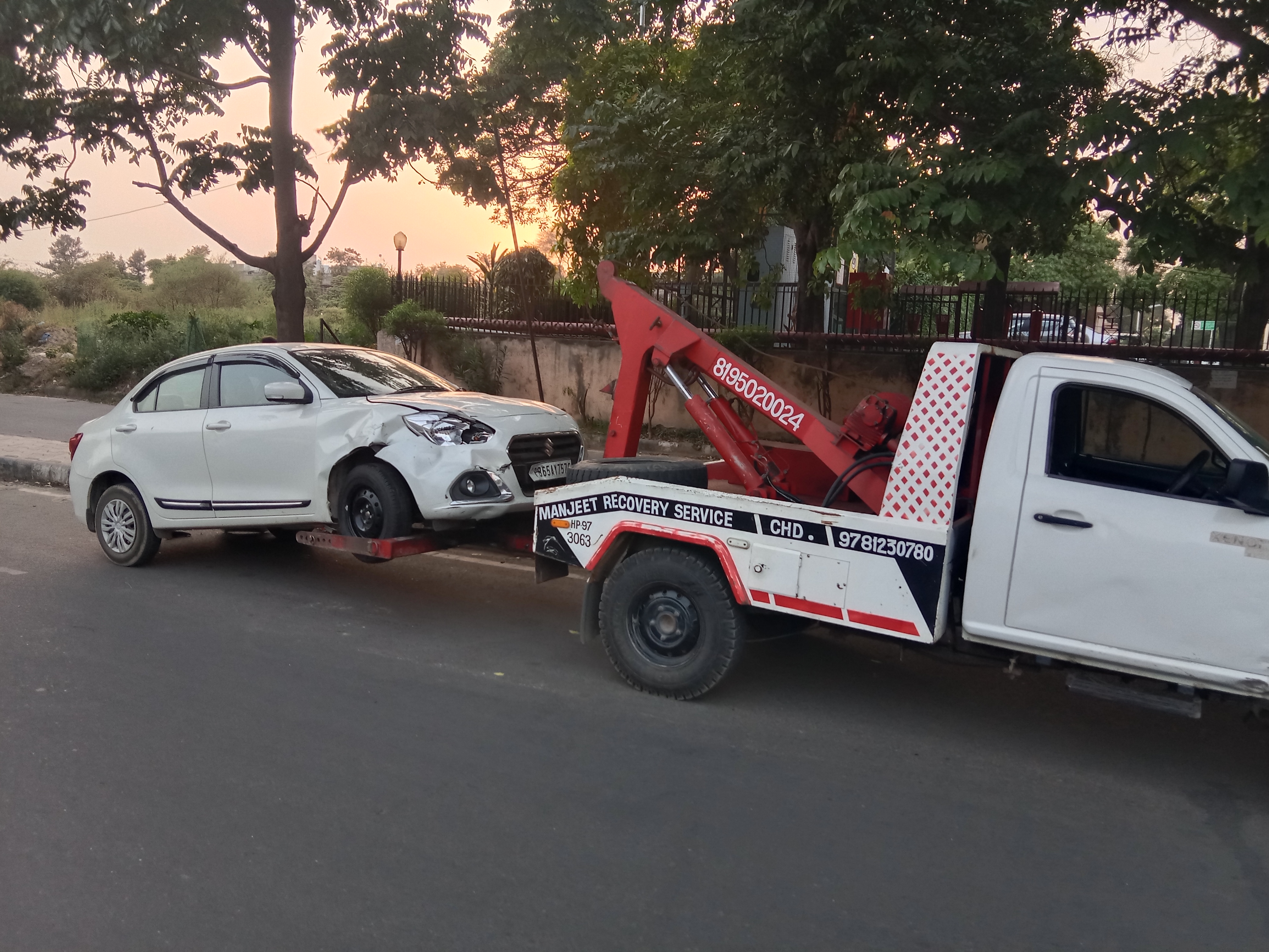 Car Towing Service In Mohali  | Manjeet Towing Services | Best Car Towing Service In Mohali, 7 Top Car Towing Service In Mohali, 24 Hour Car Towing Service In Mohali, Car Towing Service Near me, Car Towing Service  - GL105874