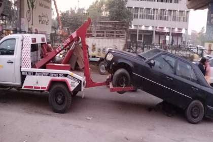 Manjeet Towing Services, Car Recovery Van In Chandigarh, Top Car Recovery Van In Chandigarh, 24 Hours Car Recovery Van In Chandigarh, Car Recovery Van In near me, Toe Service In near me 