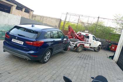 Manjeet Towing Services, Car Towing Services In Kurali, 24 Hour Car Towing Services In Kurali, Car Towing Service near me, Car Tochan Service near me, Car Tow Van near me 