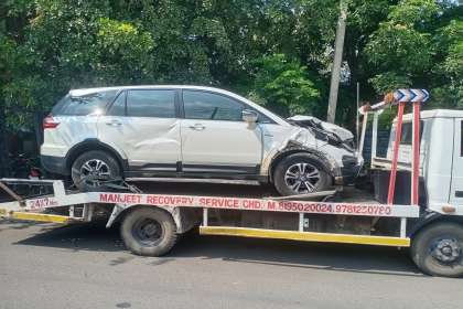 Manjeet Towing Services, Best Towing Service In Derabassi, 7 Top Towing Service In Derabassi, 24 Hour Towing Service In Derabassi, Towing Service Near me, Tow Van Near me 