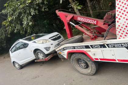 Manjeet Towing Services, Best Car Towing Service In Kharar, 24 Hour Car Towing Service In Kharar, 7 Top Car Towing Service In Kharar, Car Towing Service Near me, Car Tow Van Near me