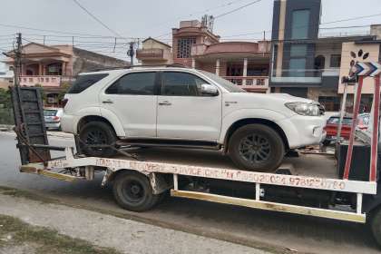 Manjeet Towing Services, Best Car Towing Service In Banur, 7 Top Car Towing Service In Banur, 24 Hour Car Towing Service In Banur, Car Towing Service Near me, Car Tow Van Near me