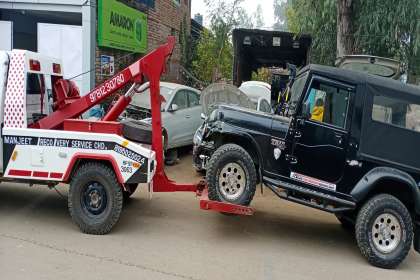 Manjeet Towing Services, Towing Service In Mohali, Top Towing Service In Mohali, 24 Hours Towing Service In Mohali, 24 Hours Towing Van In near me, Towing Service In Nearby 