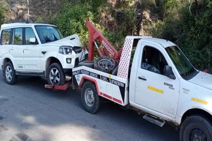 Manjeet Towing Services, Car Recovery Van In Mohali, Top Car Recovery Van In Mohali, 24 Hours Car Recovery Van In Mohali, Car Recovery Van In near me, Toe Service In near me 