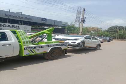 Manjeet Towing Services, Best Car Towing Service In Panchkula, 7 Top Car Towing Service In Panchkula, 24 Hour Car Towing Service In Panchkula, Car Towing Service Near me, Car Towing Service 