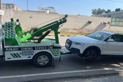 Manjeet Towing Services, Best Car Towing Service In Chandigarh, 7 Top Car Towing Service In Chandigarh, 24 Hour Car Towing Service In Chandigarh, Car Towing Service Near me, Car Towing Service 
