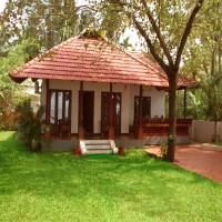 Low Cost Cottage In Ooty By Maruthi Sunrise Cottage In City