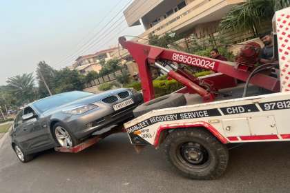 Manjeet Towing Services, Best Car Towing Service In Mohali, 7 Top Car Towing Service In Mohali, 24 Hour Car Towing Service In Mohali, Car Towing Service Near me, Car Towing Service