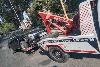 Manjeet Towing Services, Best Car Towing Service In Chandigarh, 7 Top Car Towing Service In Chandigarh, 24 Hour Car Towing Service In Chandigarh, Car Towing Service Near me, Car Towing Service
