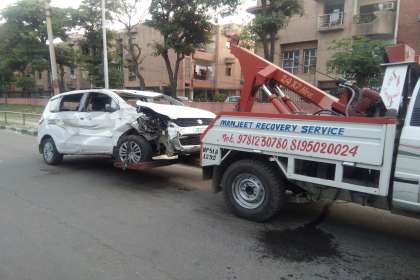 Manjeet Towing Services, Towing Services In Landran, 24 Hour Towing Services In Landran, Towing Service near me, Tow Van near me, Car Tow Services In Landran 
