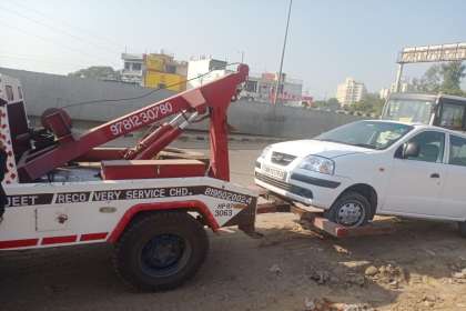 Manjeet Towing Services, Best Towing Service In Zirakpur, 7 Top Towing Service In Zirakpur, 24 Hour Towing Service In Zirakpur, Towing Service Near me, Tow Van Near me