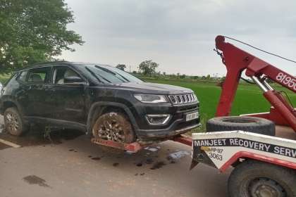 Manjeet Towing Services, Best Towing Service In Panchkula, Top Towing Service In Panchkula, 24 Hour Towing Service In Panchkula, Towing Service near me, Towing Service 