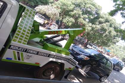 Manjeet Towing Services, Best Car Towing Service In Zirakpur, 24 Hour Car Towing Service In Zirakpur, 7 Top Car Towing Service In Zirakpur, Car Towing Service near me, Car Towing Service 